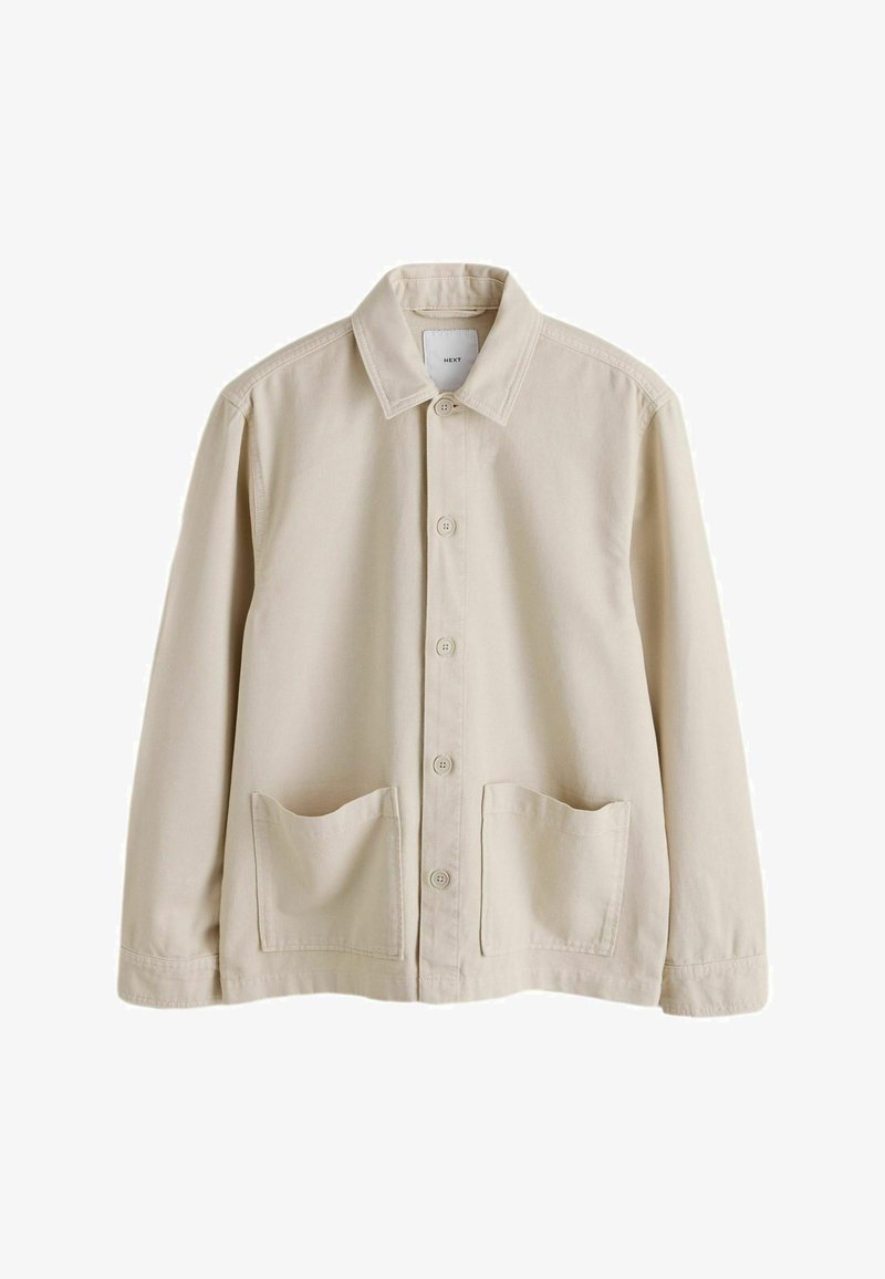 Veste beige en coton à boutons avec un col pointu, deux poches avant et une coupe décontractée. Design simple sans motifs ni accents visibles.