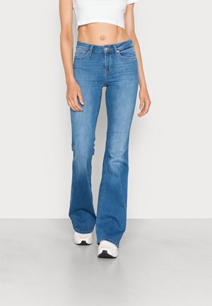 ONLCHERYL LIFE RETRO - Relaxed fit jeans - light medium blue denim
