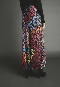 Next REGULAR FIT - PRINTED MIDI - A-Linien-Rock - bright animal