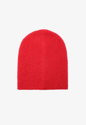 Rdeča pletena kapa z zaobljenim vrhom, ki se ponaša z teksturiranim tkanjem in mehkim, raztegljivim materialom. Brez vidnih vzorcev ali akcentov.