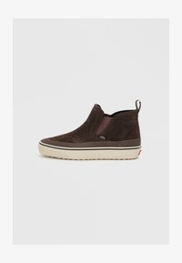 Stivali e stivaletti da donna: alti e bassi Stivali e stivaletti da donna: alti e bassi