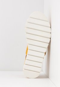 Tamaris Platform sandals - sun