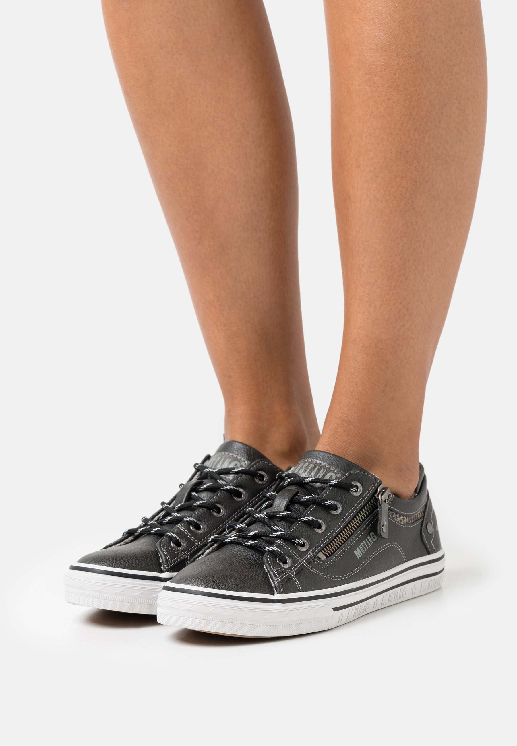 Mustang Baskets basses - graphit/gris foncé - ZALANDO.FR
