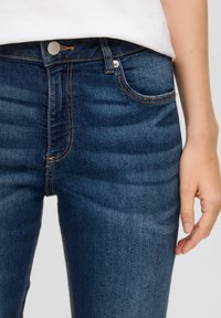 QS Slim fit jeans - blau