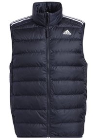 Veste sans manches matelassée bleu marine avec fermeture éclair à l'avant, col montant, logo Adidas sur la poitrine et trois bandes blanches sur chaque épaule.