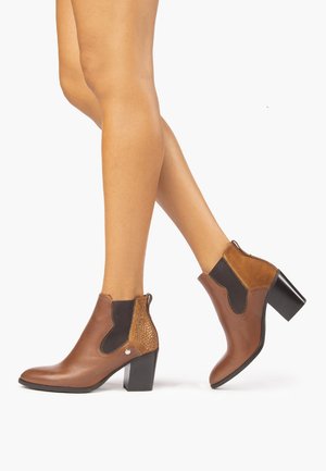 NeroGiardini, Boots à talons - brown