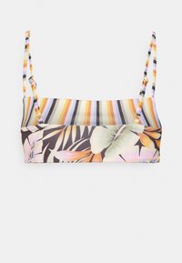 Top de bikini multicolorido com padrão de folhas tropicais; apresenta alças ajustáveis listradas e detalhes em tom de ouro. Textura de tecido suave.