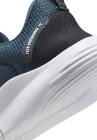 Nike Performance FLEX EXPERIENCE RUN 12 - Edzőcipő - armoury navy black football grey plum dust