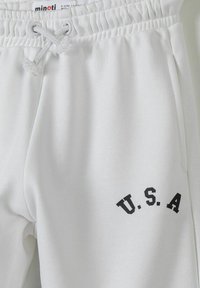 MINOTI JOGGERS - Träningsbyxor - white
