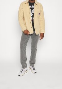 Tommy Jeans Kurtka zimowa