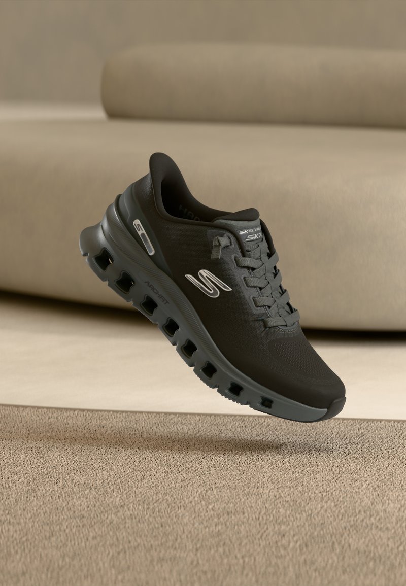 Skechers GLIDE STEP PRO - Treniņu apavi - black/charcoal/melns - Zalando.lv