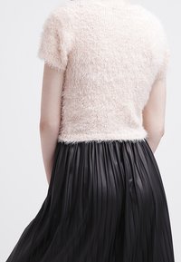 Even&Odd Sweter