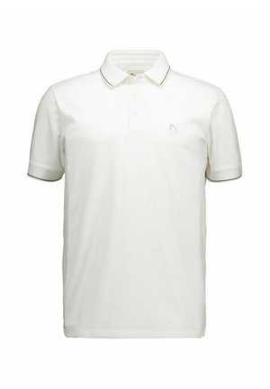Weißes Polohemd mit kurzen Ärmeln und schwarzem Rand am Kragen und an den Ärmelsäumen, mit einem kleinen bestickten Logo auf der linken Brust.