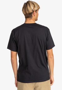 Billabong Printtipaita - blk