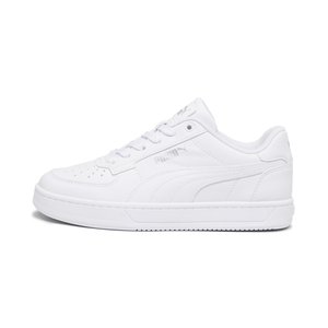 Sneakers bianchi con tomaia in pelle liscia, punta perforata per traspirabilità e suola in gomma testurizzata. Presentano un branding minimale.
