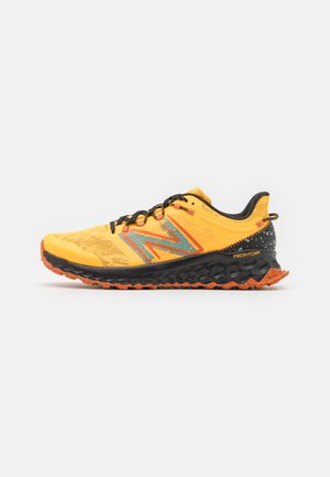 New Balance FRESH FOAM GAROÉ - Zapatillas de trail running - hot marigold