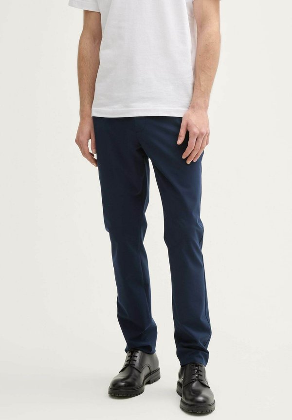 ULTRALIGHT TRAVIS  - Chino