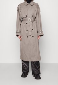 Gestuz Trenčkot - beige
