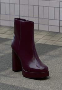 Ikke valgt, burgundy