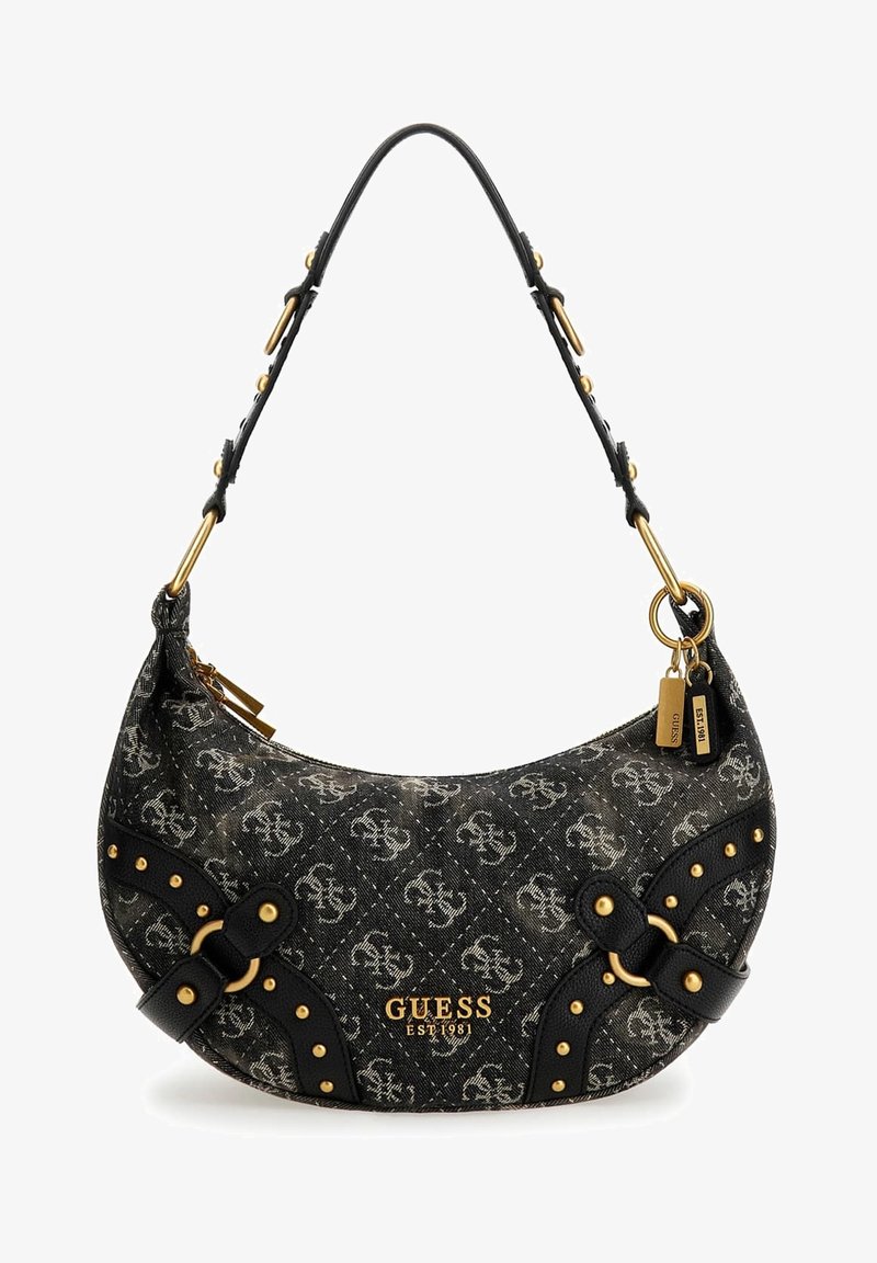 Mustan farkkukankaan olkalaukku, jossa on kultasävyiset metalliosat, kuvioitu logo ja niittikoristeet; laukussa on kaareva muoto ja säädettävä olkahihna.