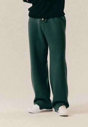 SCRIPT KNIT PANTS - Joggebukse - darkest spruce