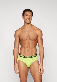 Puma MEN EVERYDAY BRIEFS 2 PACK - Fecskék - lime smash/black
