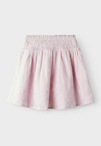 Gonna di cotone rosa con vita arricciata. Presenta un motivo floreale testurizzato, una forma svasata e un orlo alla ginocchia.
