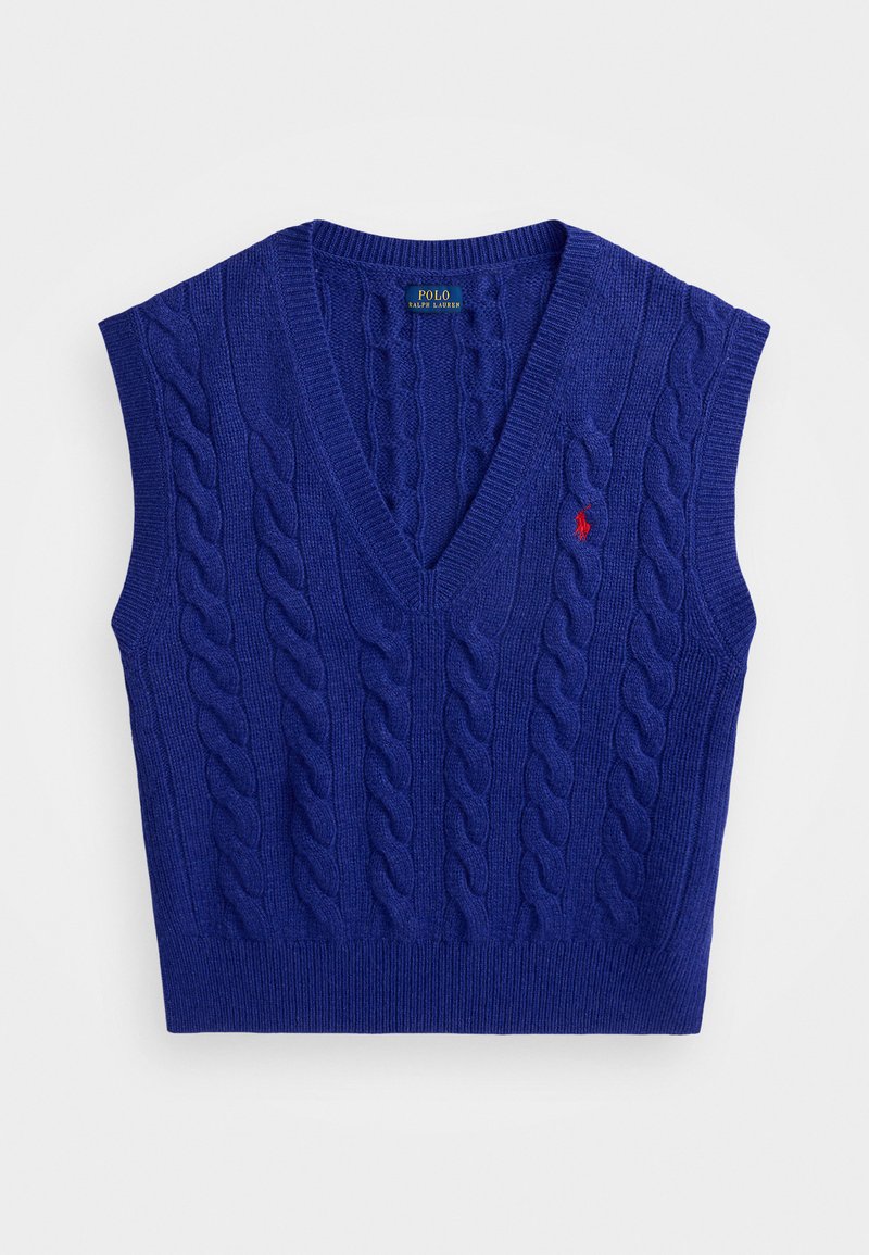 Gilet blu lavorato a maglia senza maniche con scollatura a V, motivo a trecce, bordi a costine e un piccolo logo rosso ricamato sul petto.