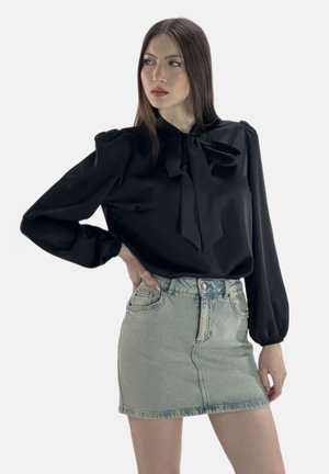 Elara Longsleeve - schwarz