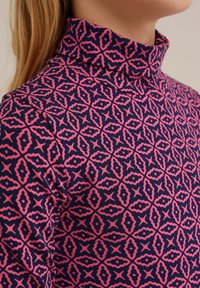 WE Fashion Majica z dolgimi rokavi - violet