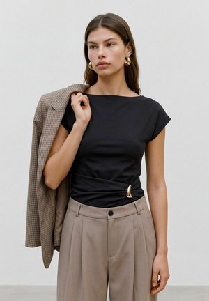 Vero Moda TOP VMSMILLA TOP - T-shirt imprimé - black