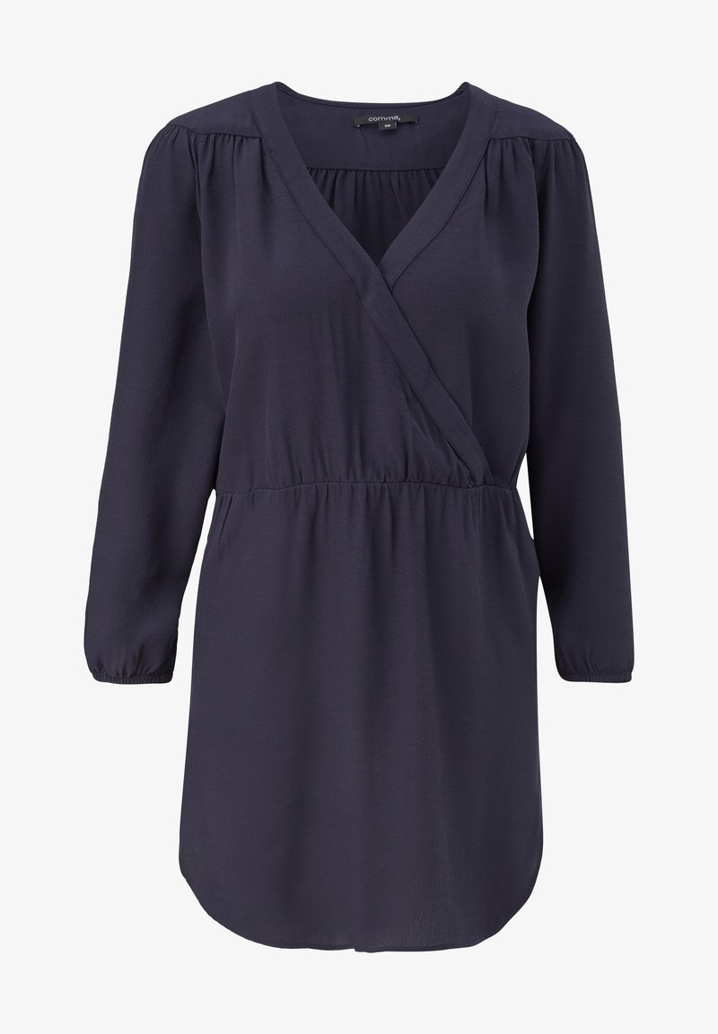 Mörkblå omslagklänning i lätt tyg, med djup V-ringning, långa puffärmar och resårmidja för en bekväm passform.