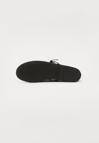 Steve Madden MASH - Ballerines - black
