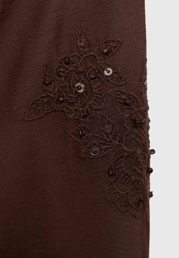 EMBROIDERED WITH FRINGE - Mini skirt2