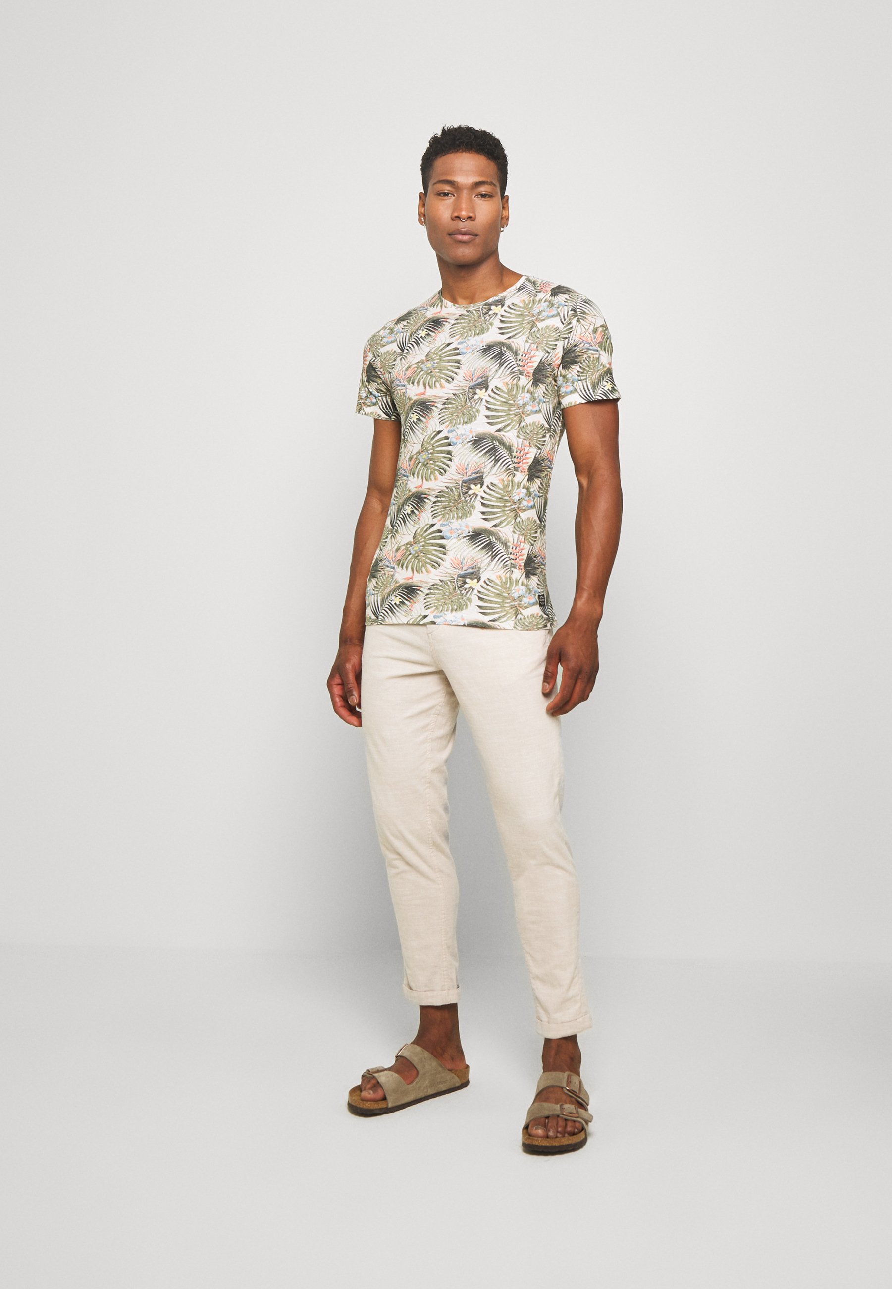 Men Print T-shirt Men Print T-shirt