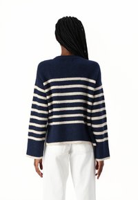 Pieces PCLINE O NECK - Pulover - maritime blue