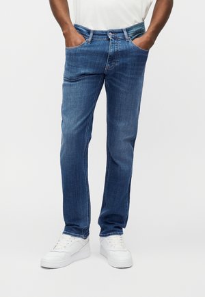 SCANTON - Slim fit jeans - denim medium