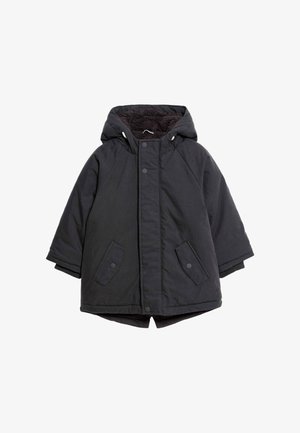 Zwarte pufferjas met capuchon, voorzien van een zachte voering, drukknoopsluitingen, zijzakken en geribbelde manchetten voor extra warmte en comfort.