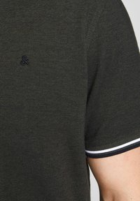 Jack & Jones JJEPAULOS SS NOOS PLS - Polo shirt - mountain view detail:play