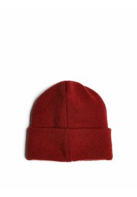 Berretto lavorato a maglia rosso con orlo piegato, texture liscia e cima arrotondata. Presenta un motivo di trama uniforme su tutta la stoffa.
