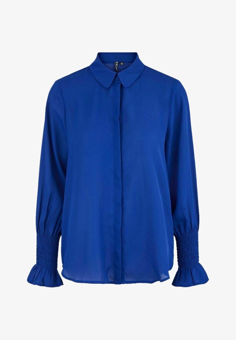 Blouse bleue à manches longues avec poignets froncés, boutons dissimulés sur le devant et col pointu, montrée sur un fond blanc uni.