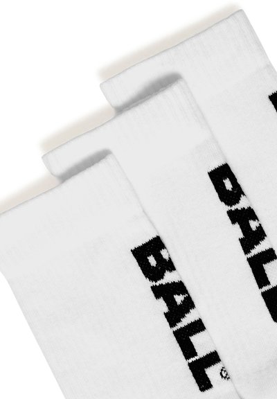 Valged puuvillased sokid soonilised mansettidega, mille küljele on kootud musta värvi logo "BALL". Siledapind ja keskmise sääre pikkus.