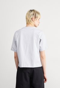 Carhartt WIP CHESTER - T-shirts - sonic silver