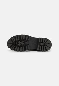 Tamaris Stivaletti con plateau - black