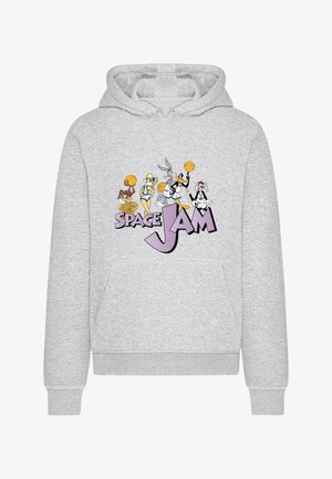 Helehall hall kapuutsiga pusa, millel on Space Jami logo koos joonisfilmitegelastega, kes hoiavad korvpalle ja on reas teksti kohal.