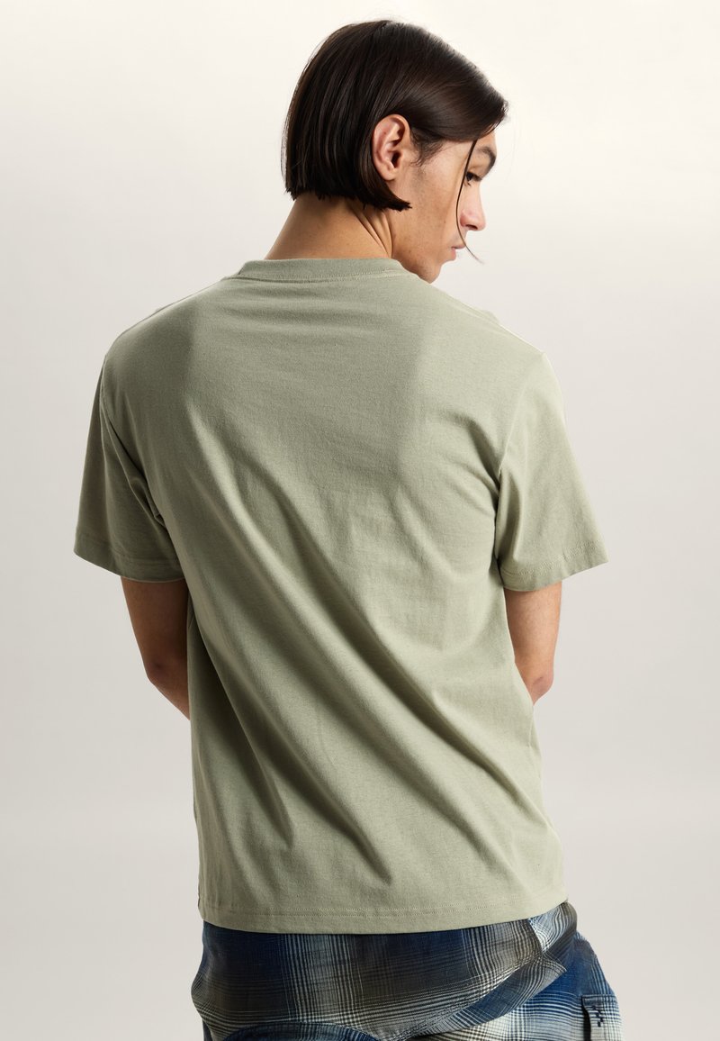 Vans STRETCH LOGO. - Triko s potiskem - light green