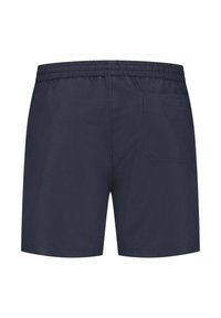 Navyblauwe zwemshorts met een elastische tailleband, voorzien van een achterzak en een zachte, lichte stof. Eenvoudig ontwerp, zonder patronen.