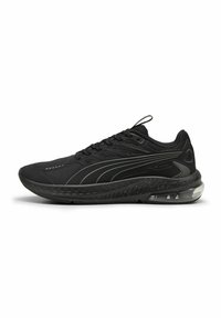 Czarne buty do biegania z siateczkową cholewką, teksturowanymi nałożeniami, wyściełanym kołnierzem oraz widoczną poduszką powietrzną w pięcie.