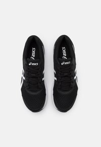ASICS JOLT 3 - Pantofi de alergare pe asfalt - black/white