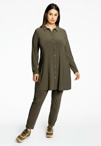 YOEK SLIM FIT - Broek - green